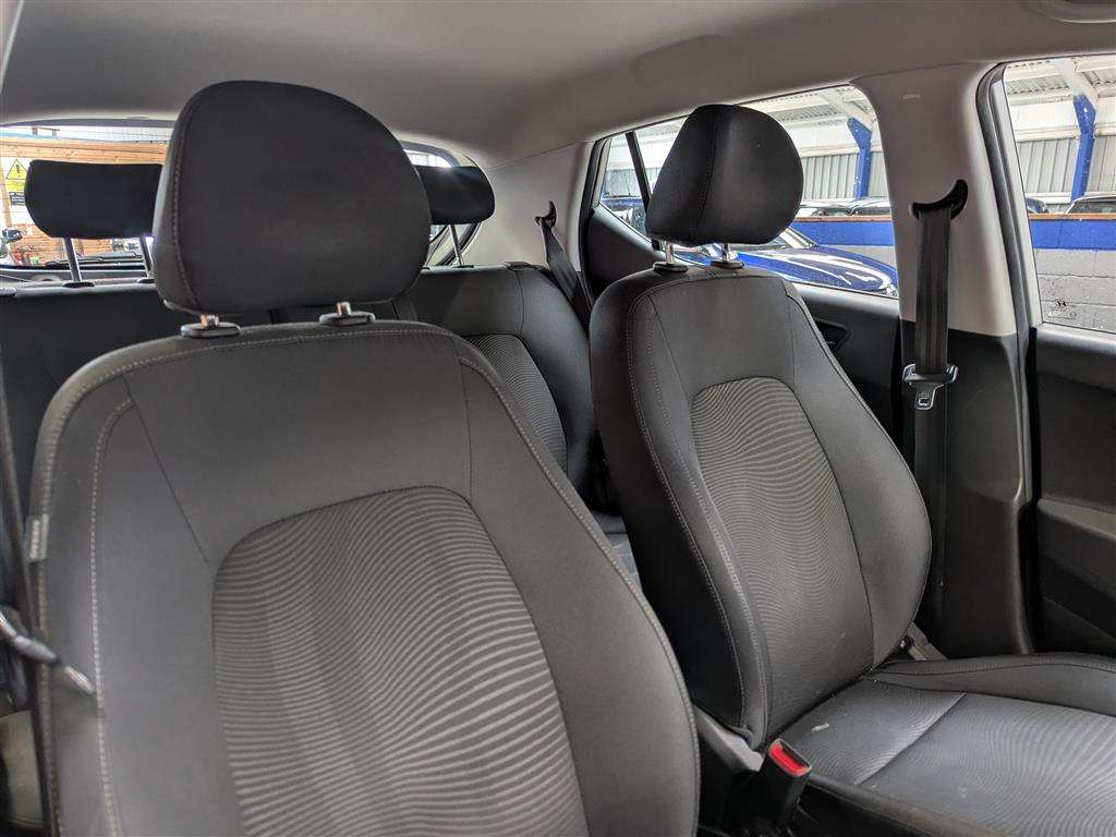 <p>2017 HYUNDAI I10 SE</p>