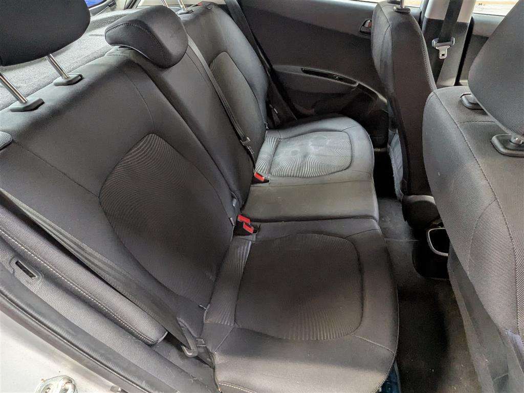 <p>2017 HYUNDAI I10 SE</p>