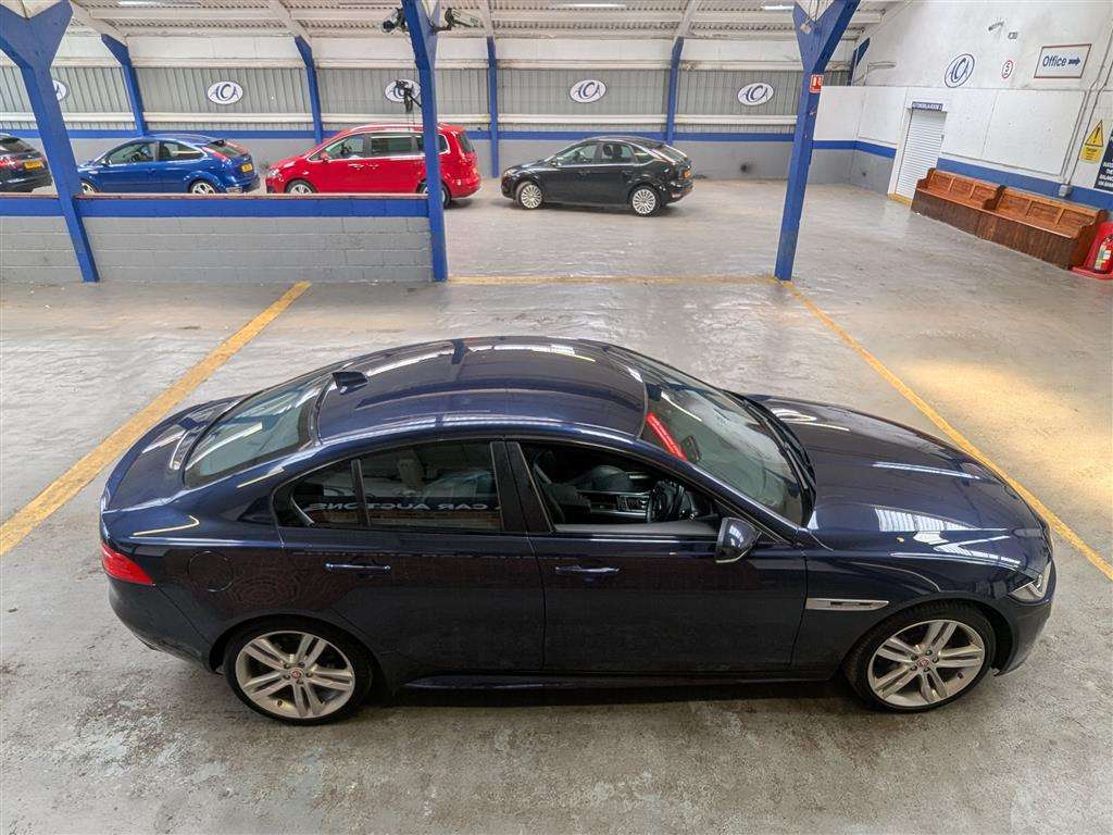 <p>2017 JAGUAR XE R-SPORT D AWD AUTO</p>