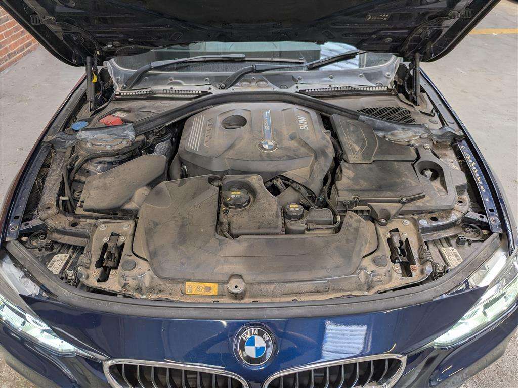 <p>2017 BMW 330E M SPORT AUTO</p>