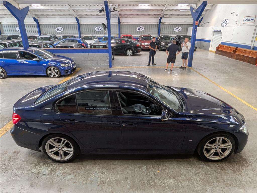 <p>2017 BMW 330E M SPORT AUTO</p>