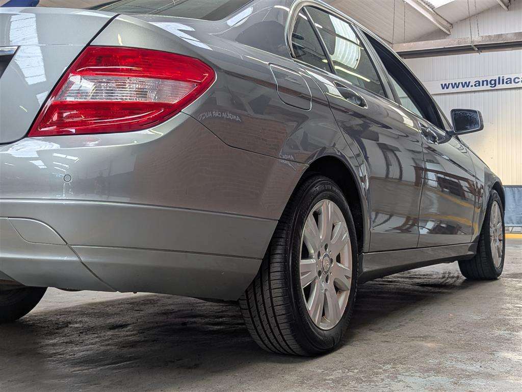 <p>2011 MERCEDES-BENZ C200 BLUE-CY EXEC SECDI A</p>