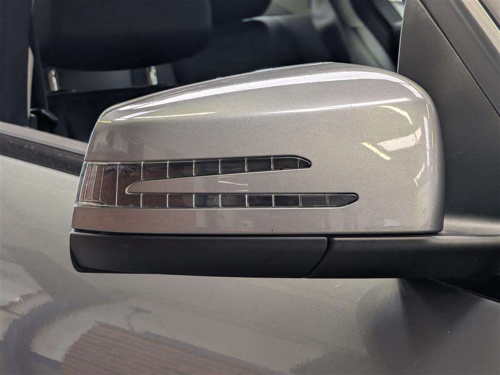 <p>2011 MERCEDES-BENZ C200 BLUE-CY EXEC SECDI A</p>