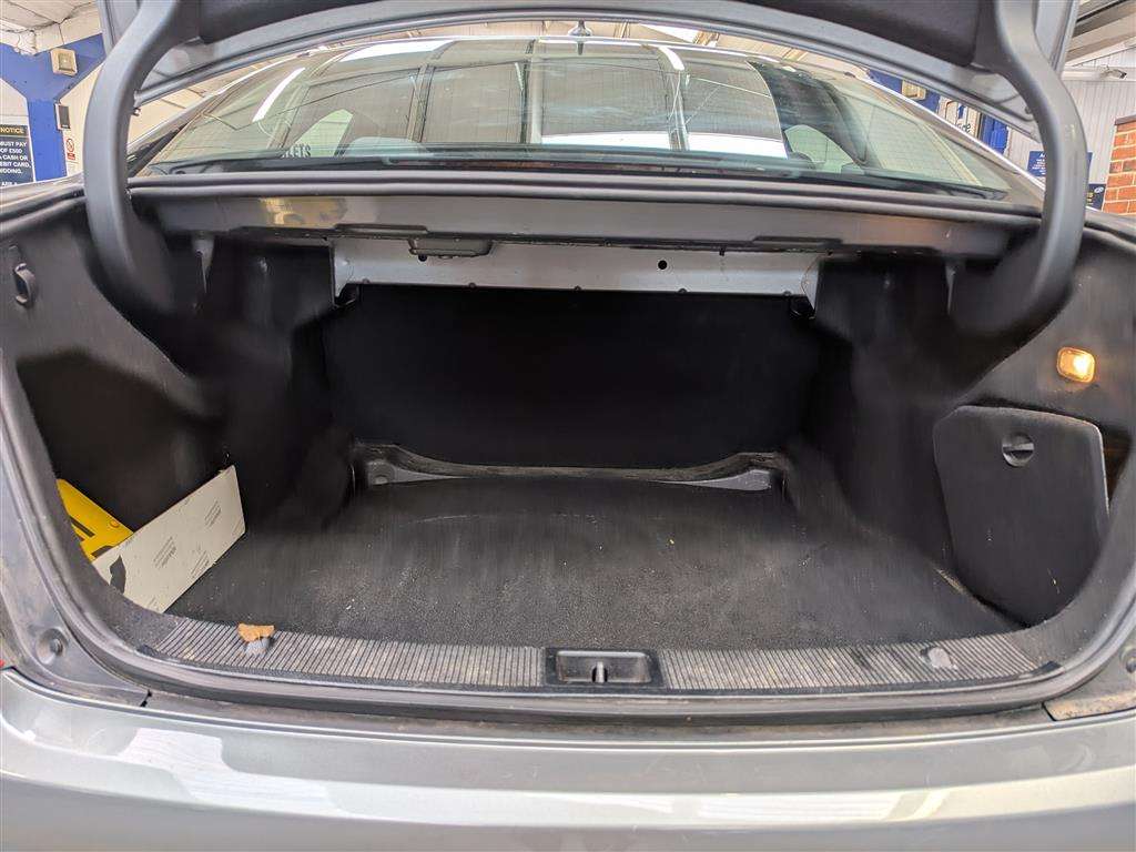 <p>2011 MERCEDES-BENZ C200 BLUE-CY EXEC SECDI A</p>