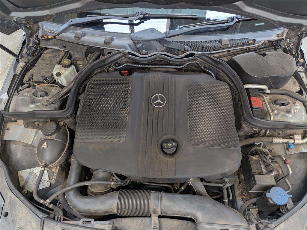 <p>2011 MERCEDES-BENZ C200 BLUE-CY EXEC SECDI A</p>