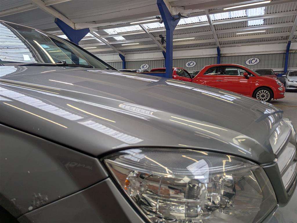 <p>2011 MERCEDES-BENZ C200 BLUE-CY EXEC SECDI A</p>