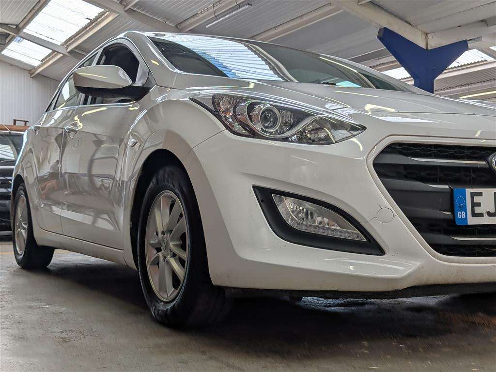 <p>2015 HYUNDAI I30 SE BLUE DRIVE CRDI</p>
