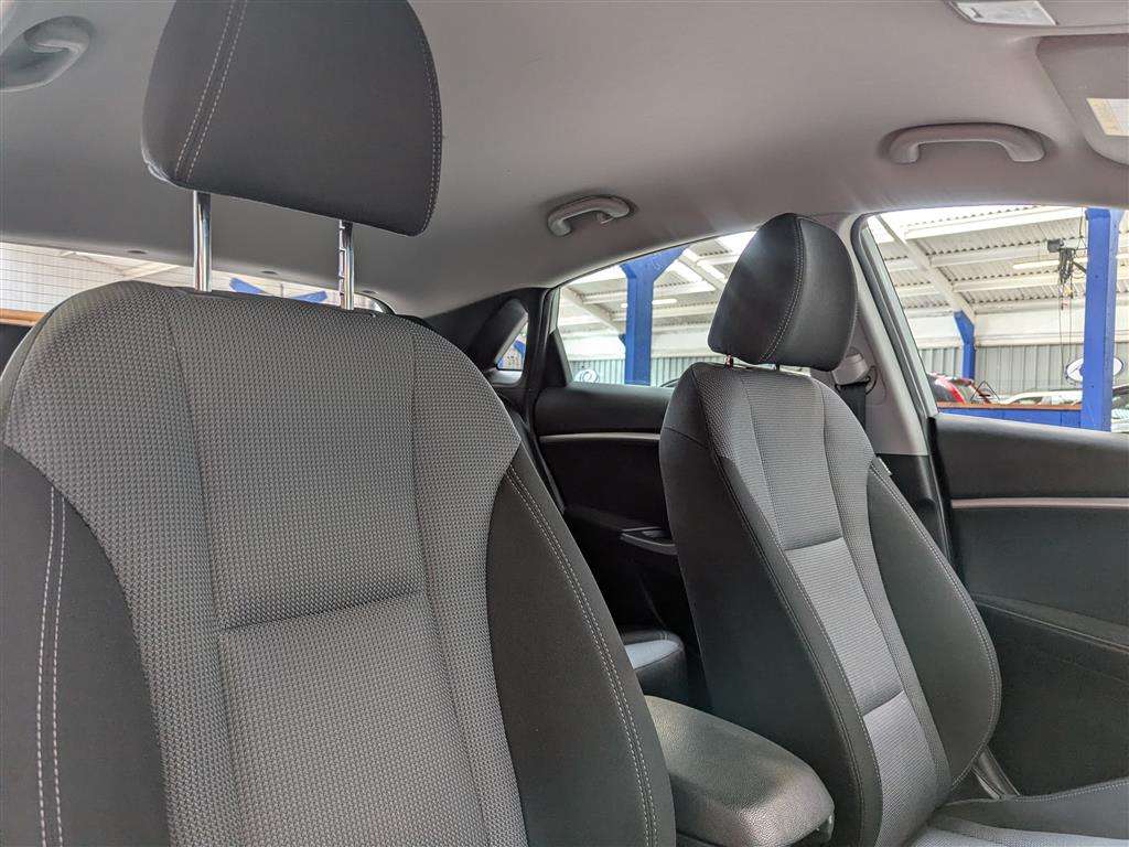 <p>2015 HYUNDAI I30 SE BLUE DRIVE CRDI</p>