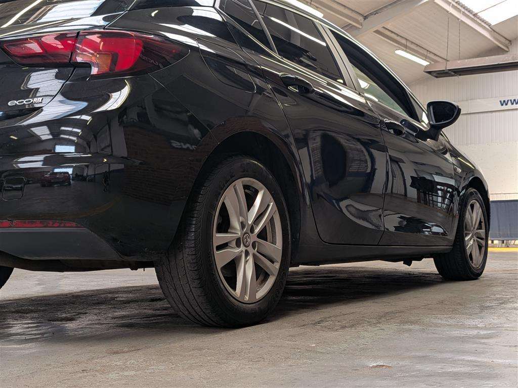 <p>2017 VAUXHALL ASTRA TECH LINE CDTI EFLE</p>