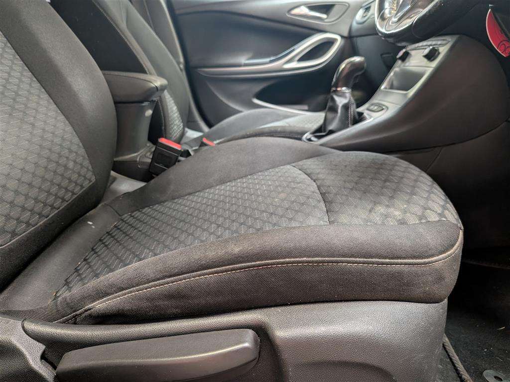 <p>2017 VAUXHALL ASTRA TECH LINE CDTI EFLE</p>