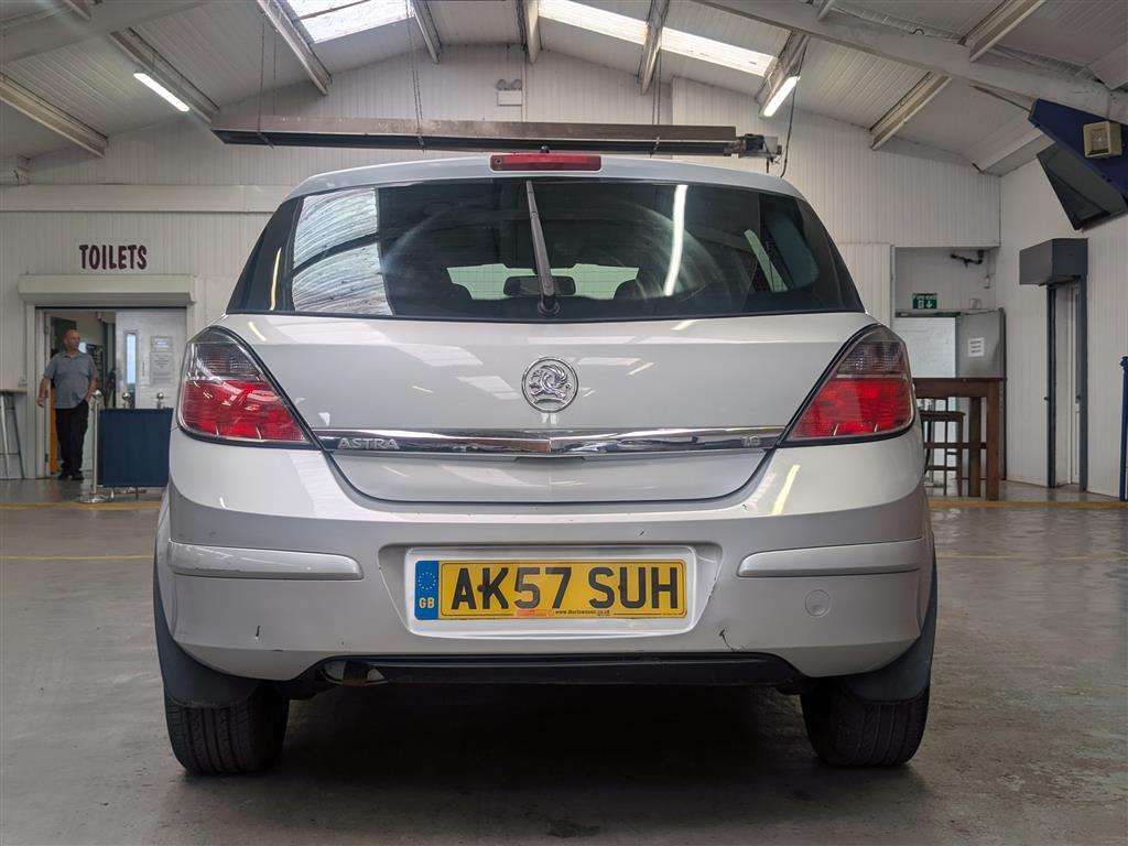 <p>2007 VAUXHALL ASTRA SXI</p>
