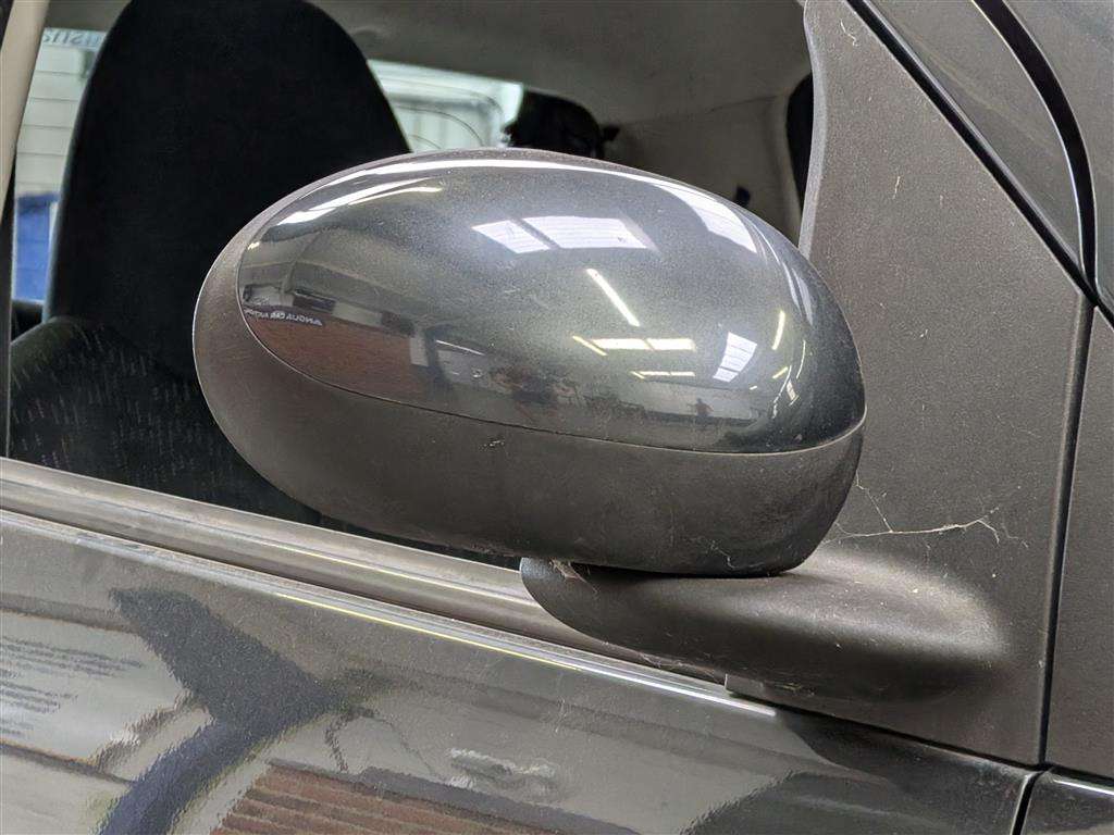 <p>2011 PEUGEOT 107 URBAN</p>