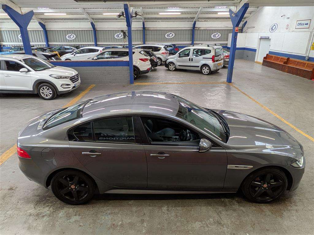 <p>2015 JAGUAR XE R-SPORT D AUTO</p>