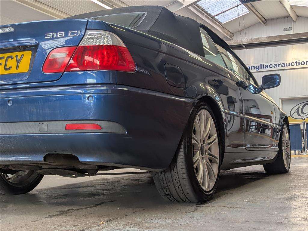 <p>2004 BMW 318 CI SE AUTO</p>