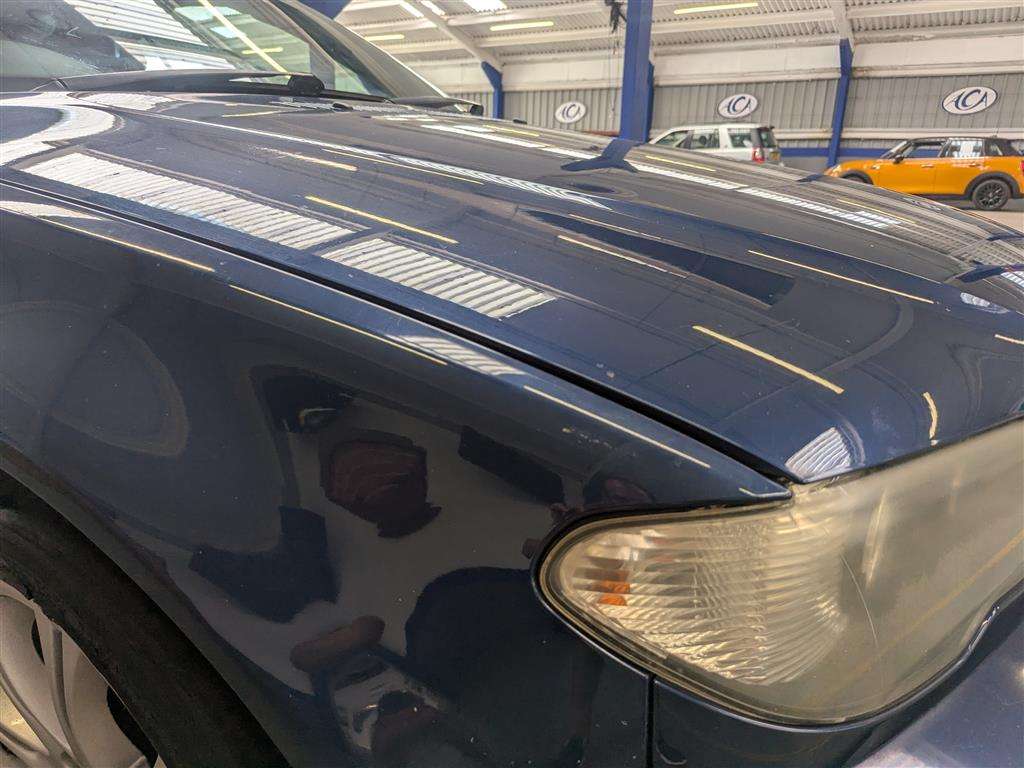 <p>2004 BMW 318 CI SE AUTO</p>