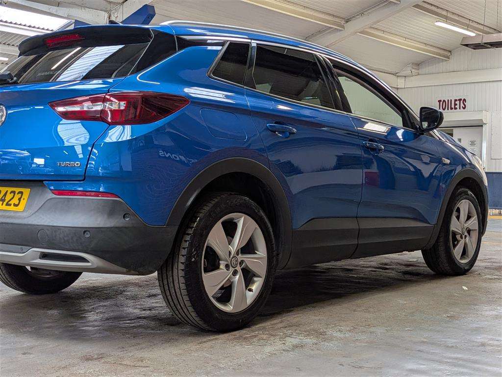 <p>2018 VAUXHALL GRANDLAND X TECH LINE NAV</p>