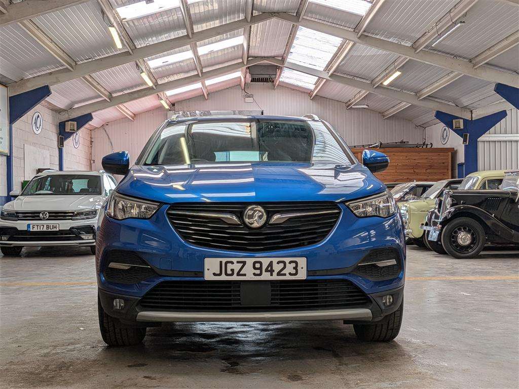 <p>2018 VAUXHALL GRANDLAND X TECH LINE NAV</p>