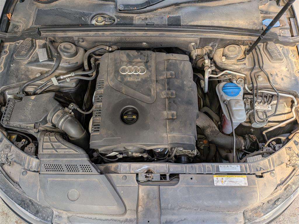 <p>2013 AUDI A4 SE TFSI QUATTRO AUTO</p>