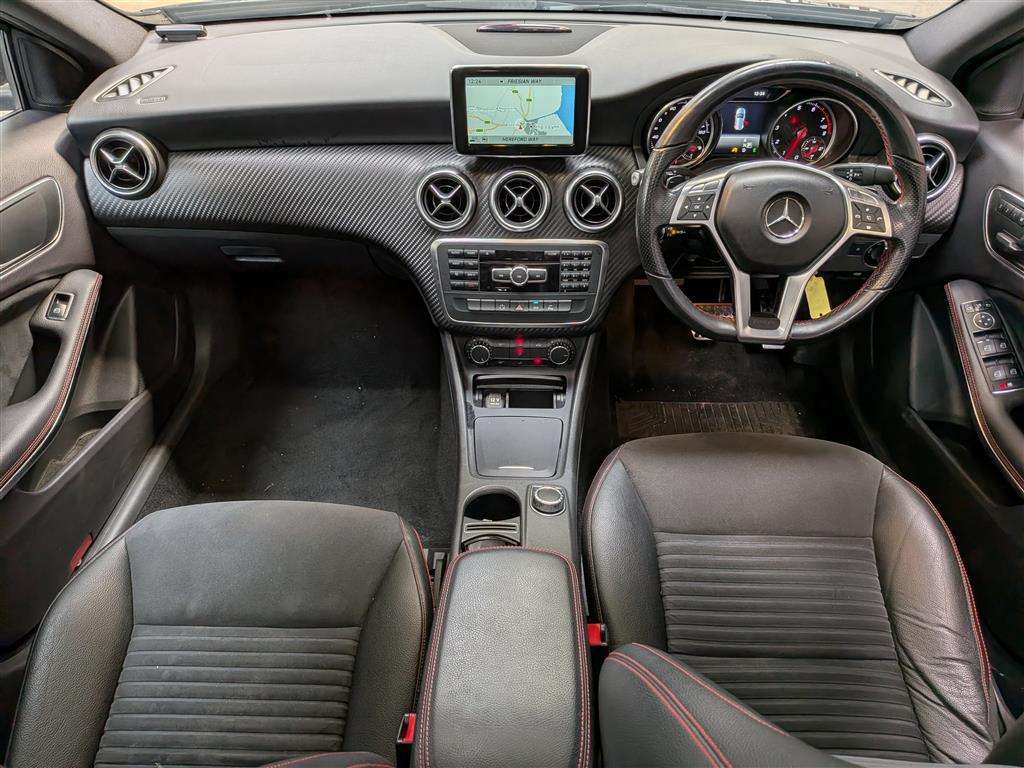 <p>2014 MERCEDES-BENZ A180 BLUEEFFICIENCY SPORT</p>