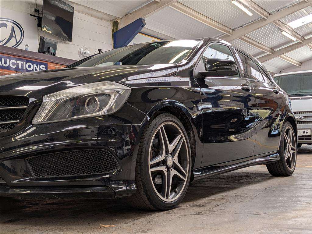 <p>2014 MERCEDES-BENZ A180 BLUEEFFICIENCY SPORT</p>