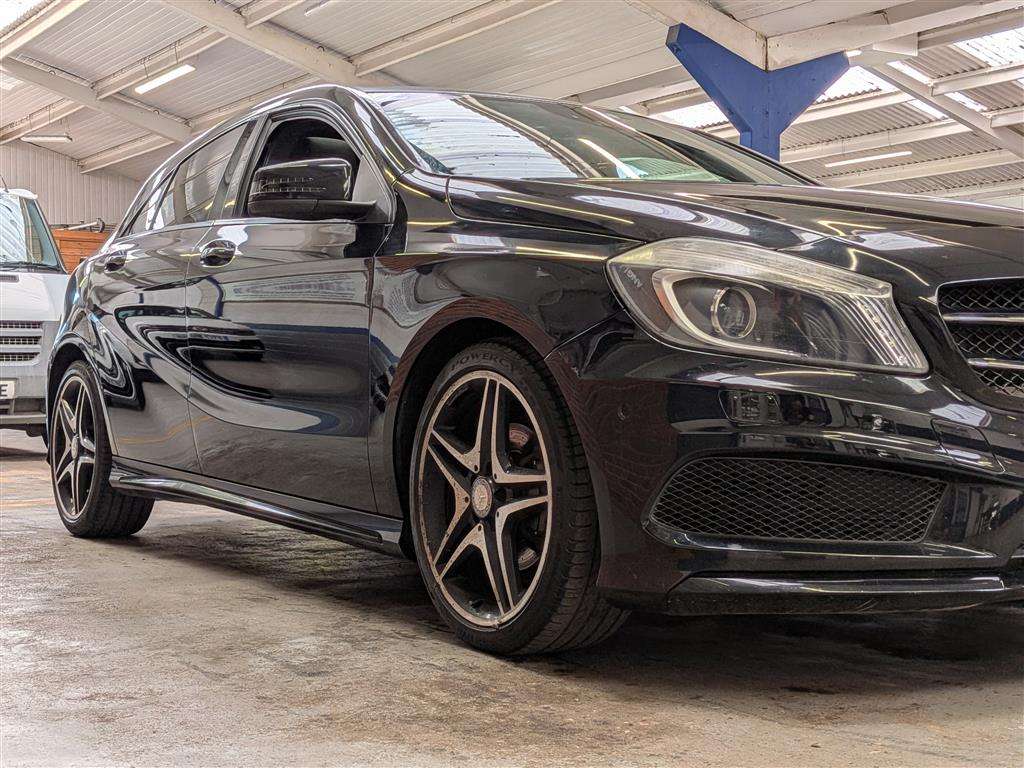 <p>2014 MERCEDES-BENZ A180 BLUEEFFICIENCY SPORT</p>