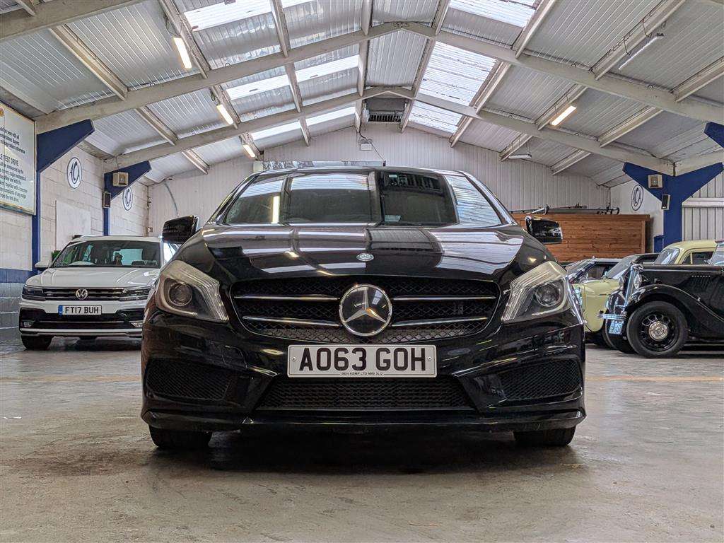 <p>2014 MERCEDES-BENZ A180 BLUEEFFICIENCY SPORT</p>
