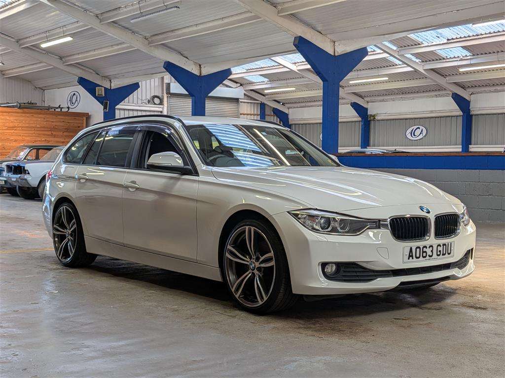 <p>2014 BMW 320</p>