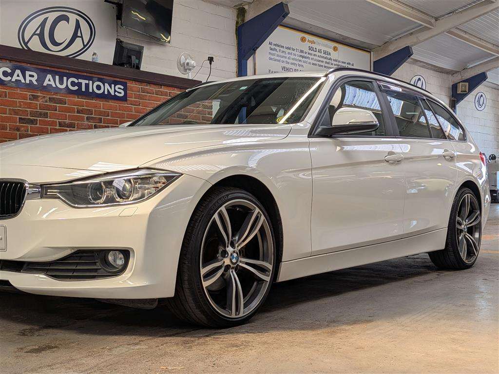 <p>2014 BMW 320</p>