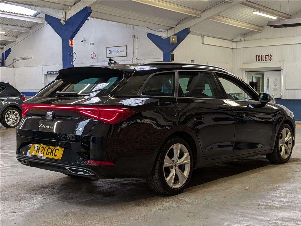 <p>2021 SEAT LEON FR TSI EVO</p>