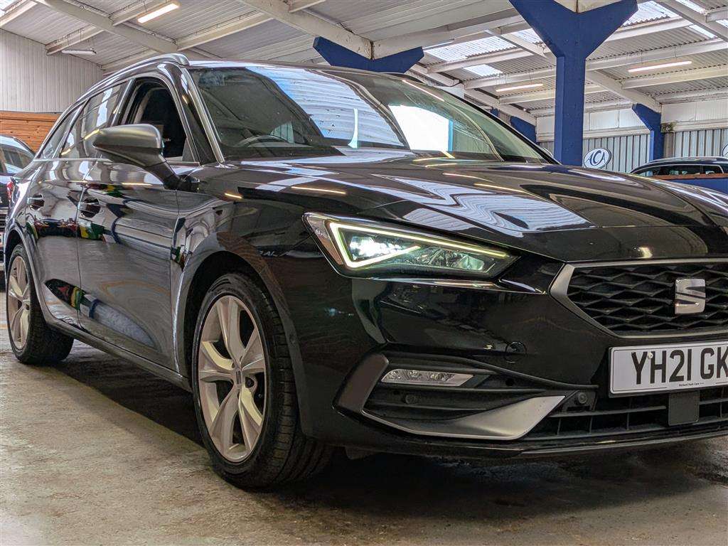 <p>2021 SEAT LEON FR TSI EVO</p>