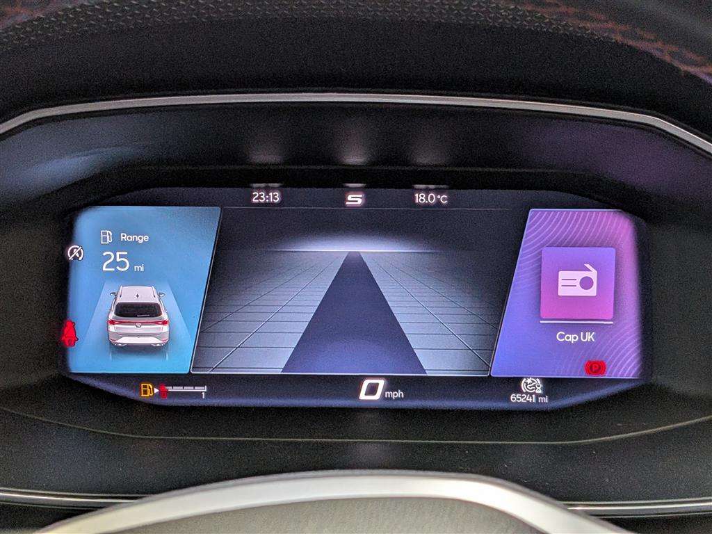 <p>2021 SEAT LEON FR TSI EVO</p>
