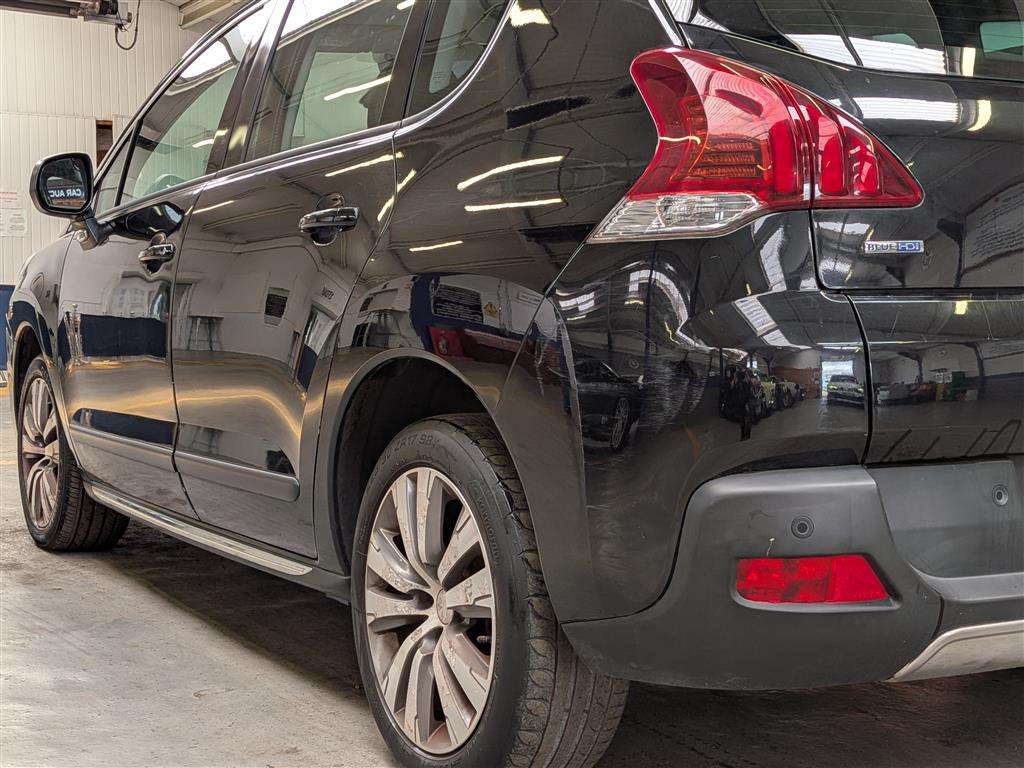 <p>2015 PEUGEOT 3008 ACTIVE BLUE HDI S/S</p>