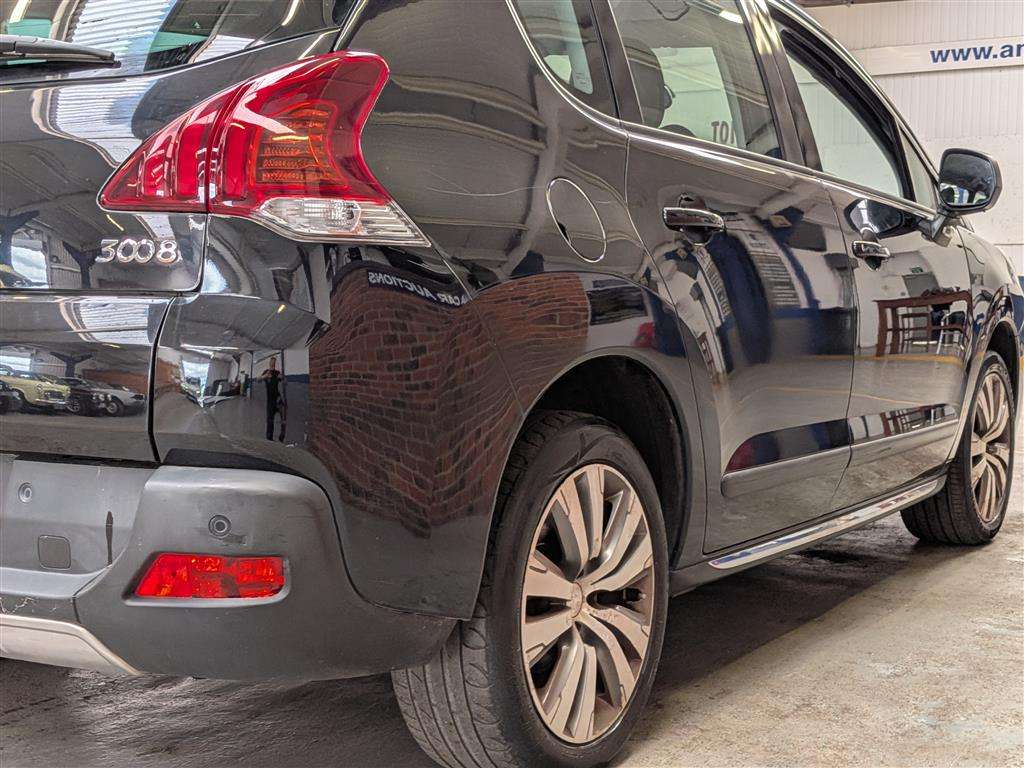 <p>2015 PEUGEOT 3008 ACTIVE BLUE HDI S/S</p>