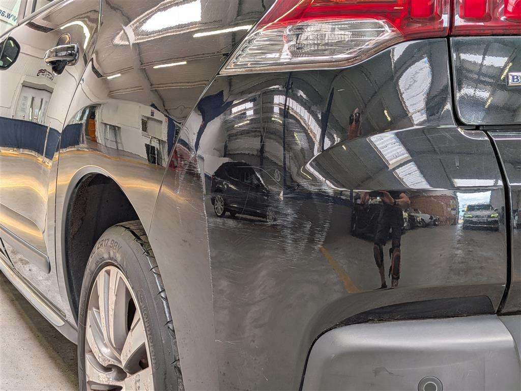 <p>2015 PEUGEOT 3008 ACTIVE BLUE HDI S/S</p>