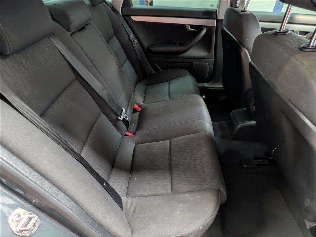 <p>2005 AUDI A4 SE TDI</p>