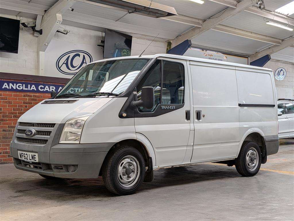 <p>2012 FORD TRANSIT 100 T260 FWD</p>