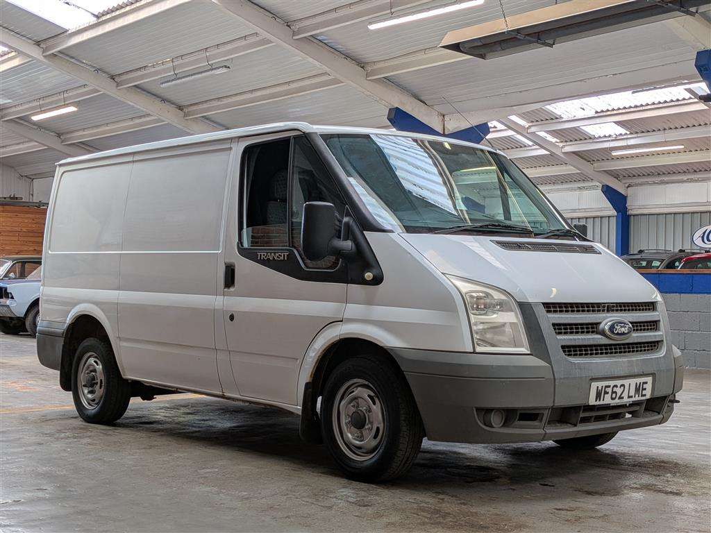 <p>2012 FORD TRANSIT 100 T260 FWD</p>