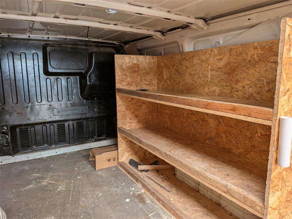<p>2012 FORD TRANSIT 100 T260 FWD</p>
