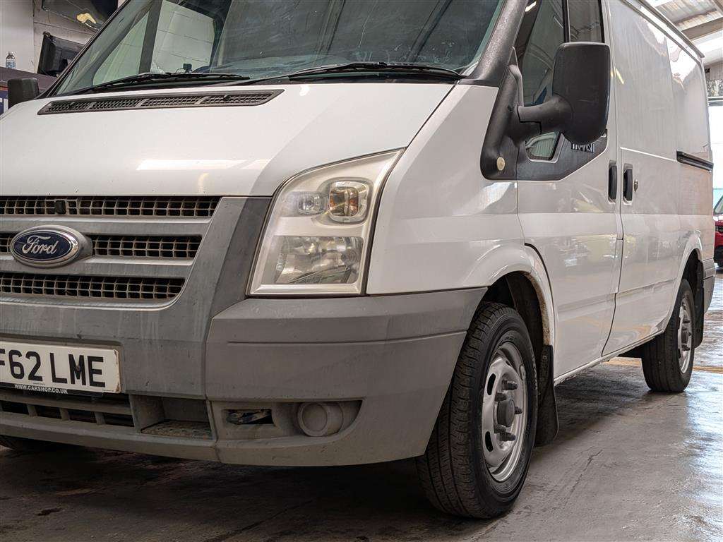 <p>2012 FORD TRANSIT 100 T260 FWD</p>
