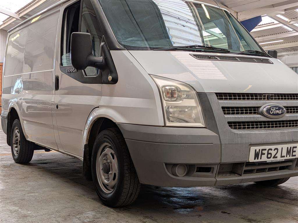 <p>2012 FORD TRANSIT 100 T260 FWD</p>