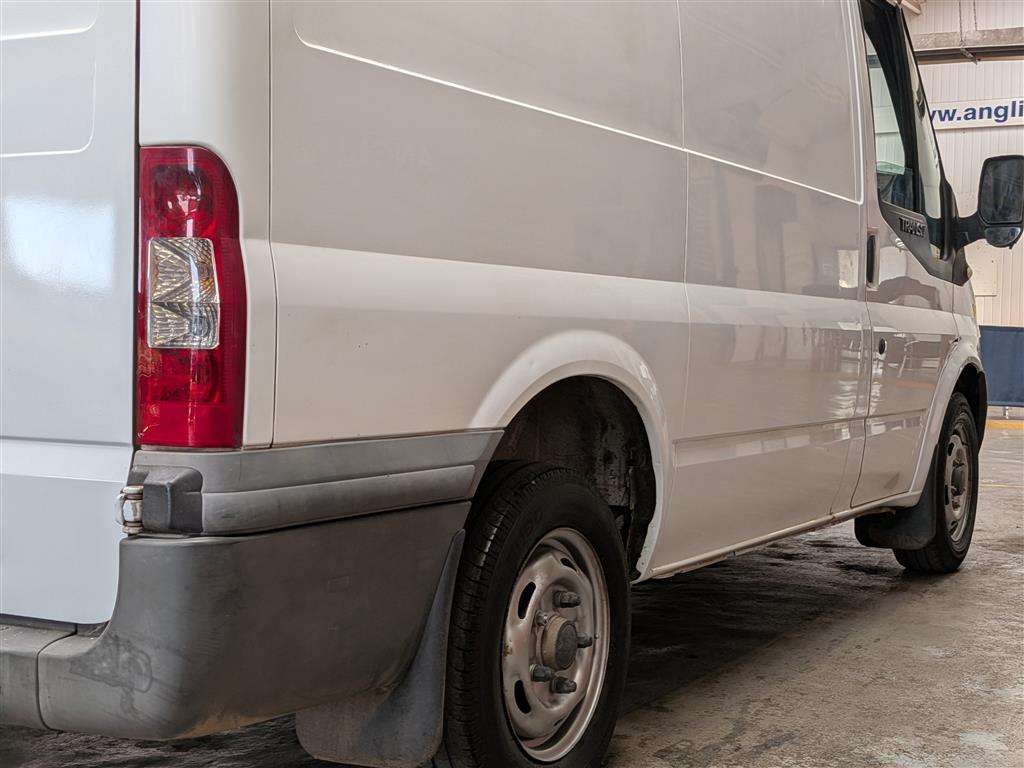 <p>2012 FORD TRANSIT 100 T260 FWD</p>