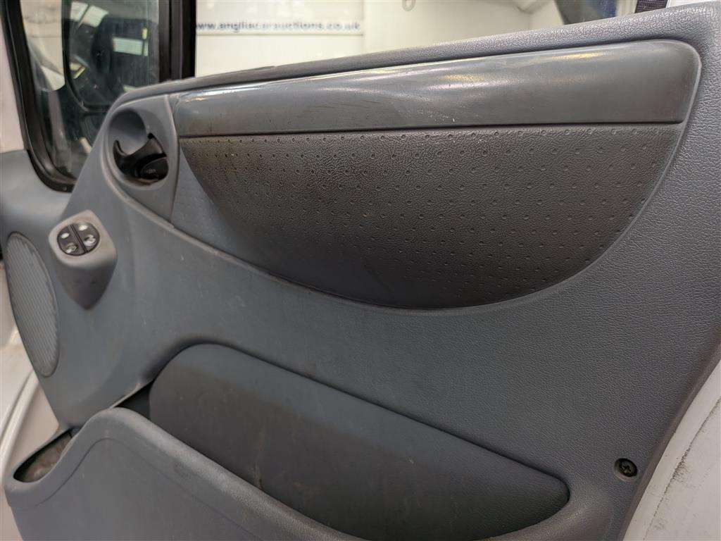 <p>2012 FORD TRANSIT 100 T260 FWD</p>