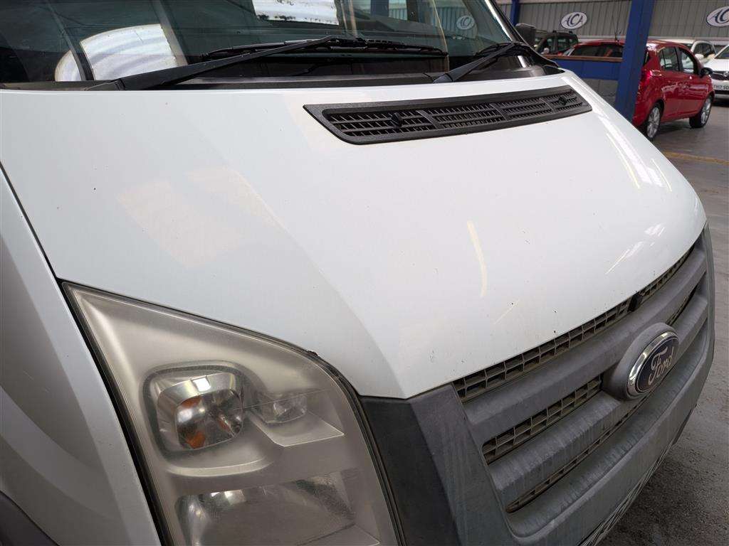<p>2012 FORD TRANSIT 100 T260 FWD</p>