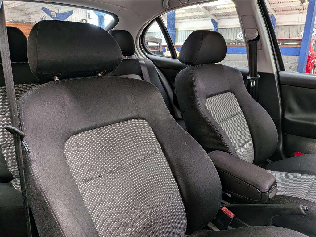 <p>2005 SEAT LEON FR</p>