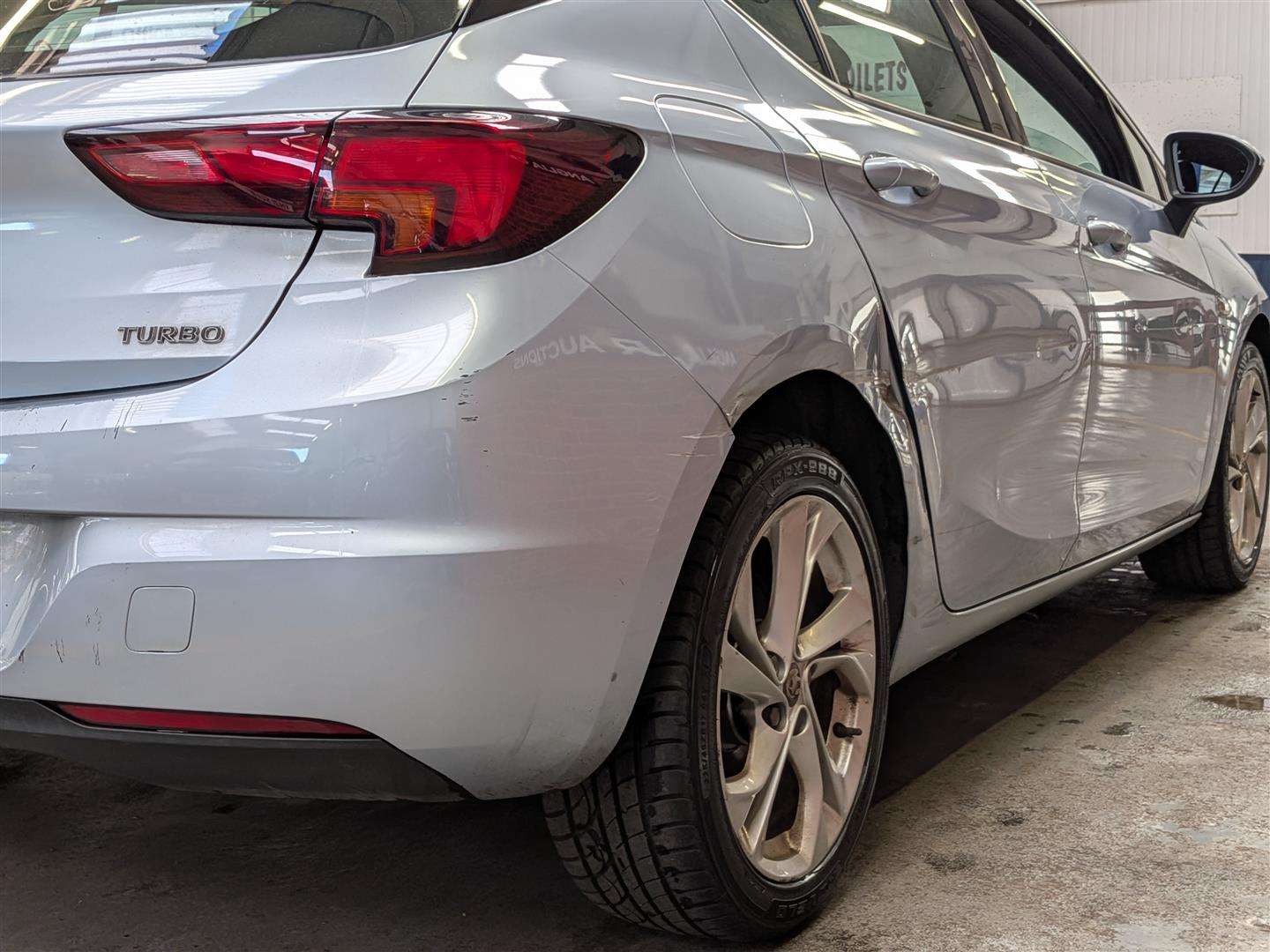 <p>2017 VAUXHALL ASTRA SRI TURBO</p>