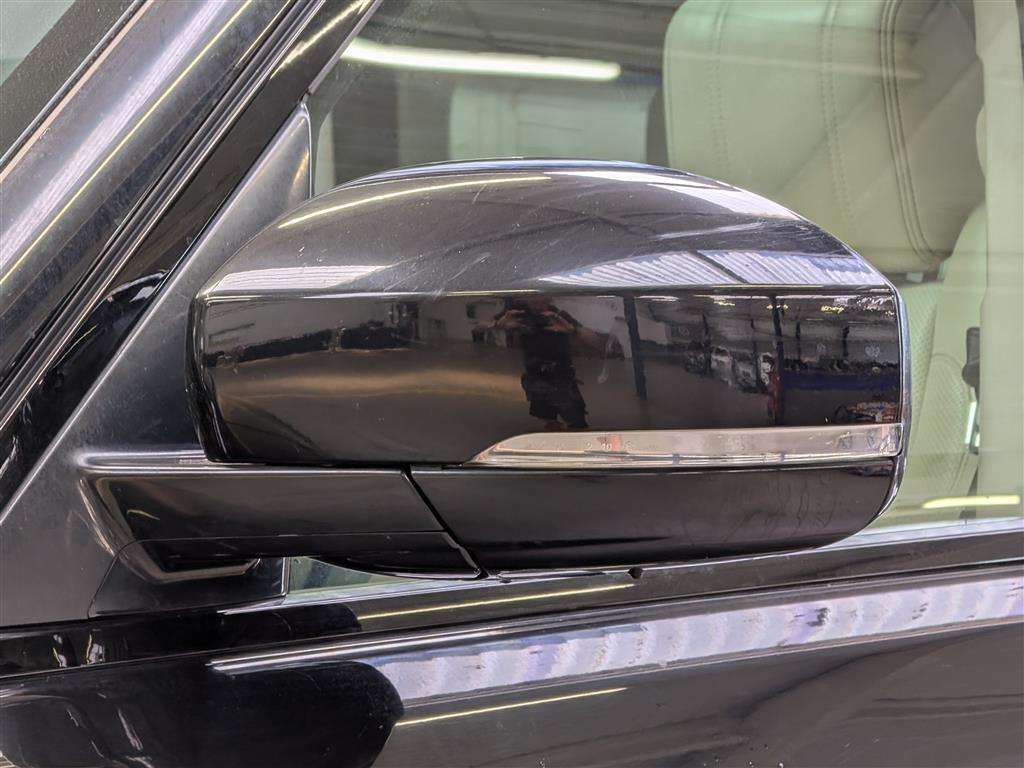 <p>2015 LAND ROVER RANGE ROVER VOGUE SE TDV6</p>