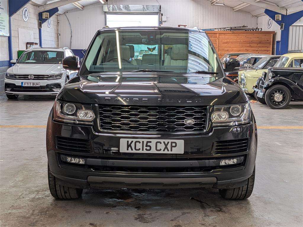 <p>2015 LAND ROVER RANGE ROVER VOGUE SE TDV6</p>