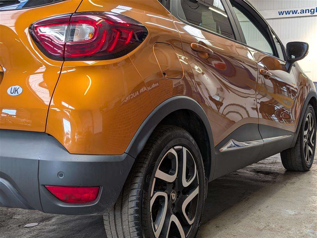 <p>2018 RENAULT CAPTUR ICONIC DCI AUTO</p>