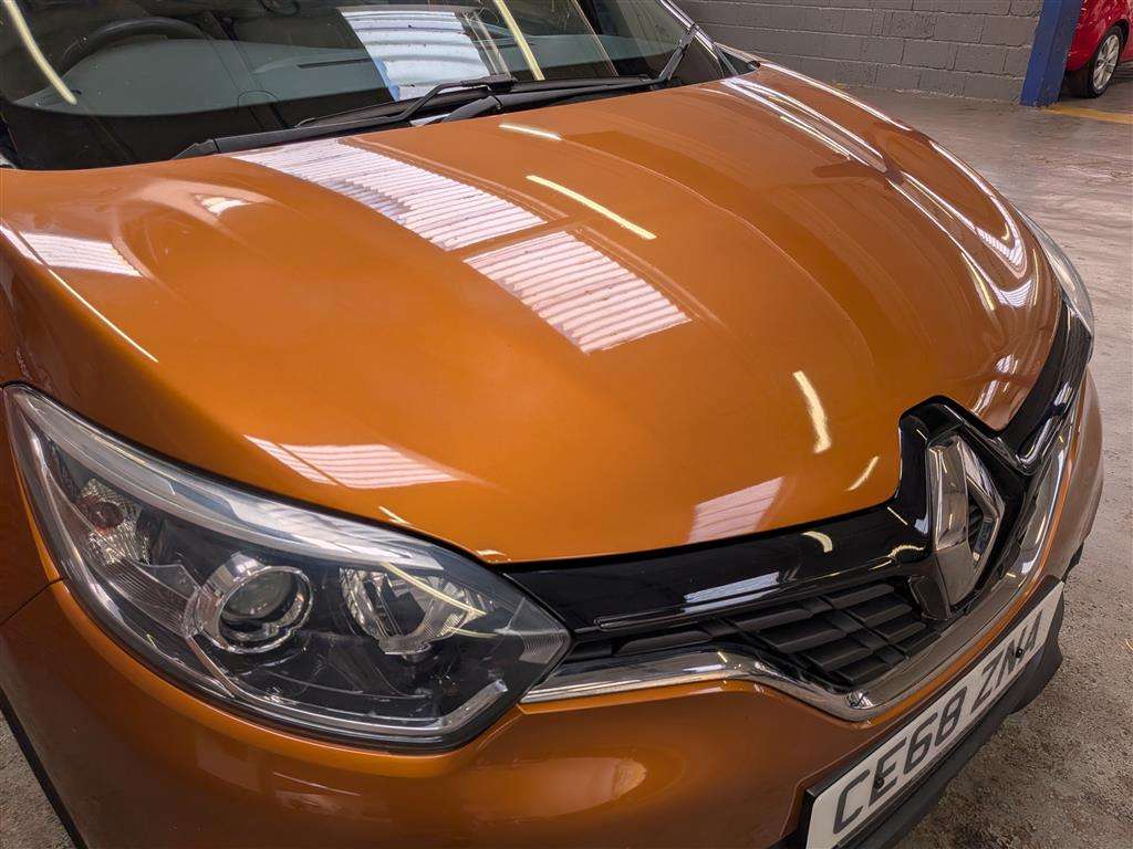 <p>2018 RENAULT CAPTUR ICONIC DCI AUTO</p>