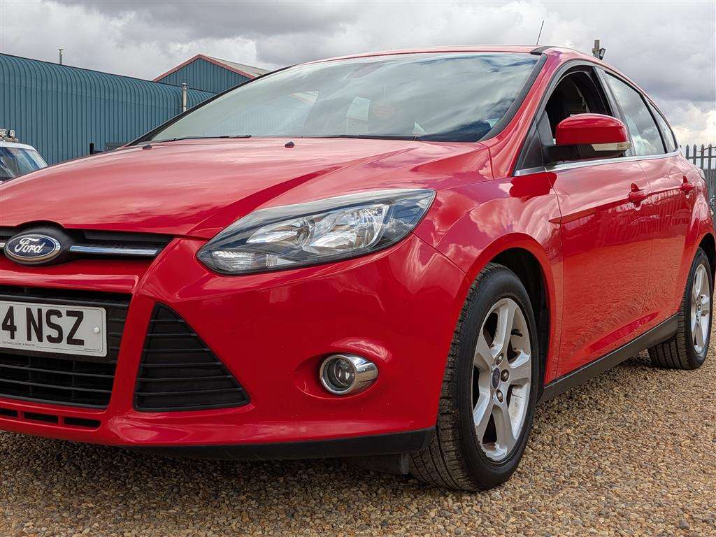<p>2014 FORD FOCUS ZETEC NAV ECONETIC</p>